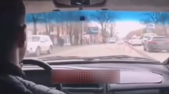 Ехавшего по «встречке» в центре города водителя ВАЗа ищет полиция в Ставрополе